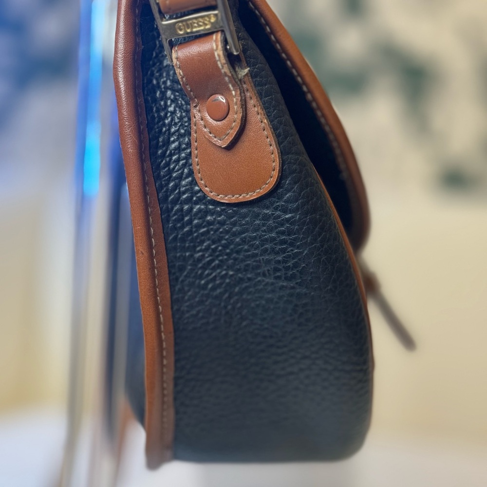 🤑Guess Black and Tan Crossbody Bag - Picture 6 of 8
